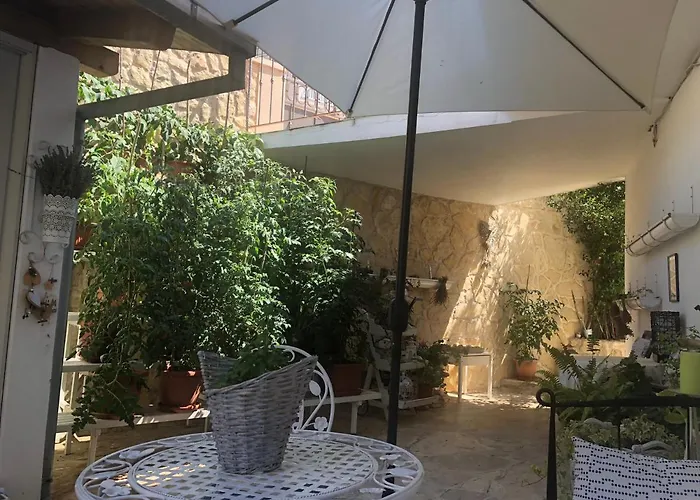 Casa Di Lavanda * هفار